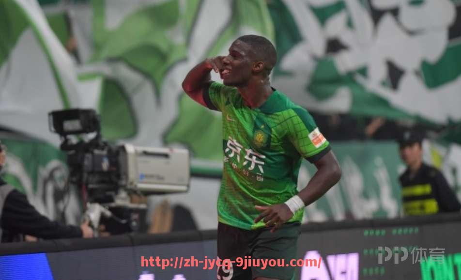 jiuyou九游娱乐-世俱杯比赛焦点专题：场上焦点球员与关键战局分析